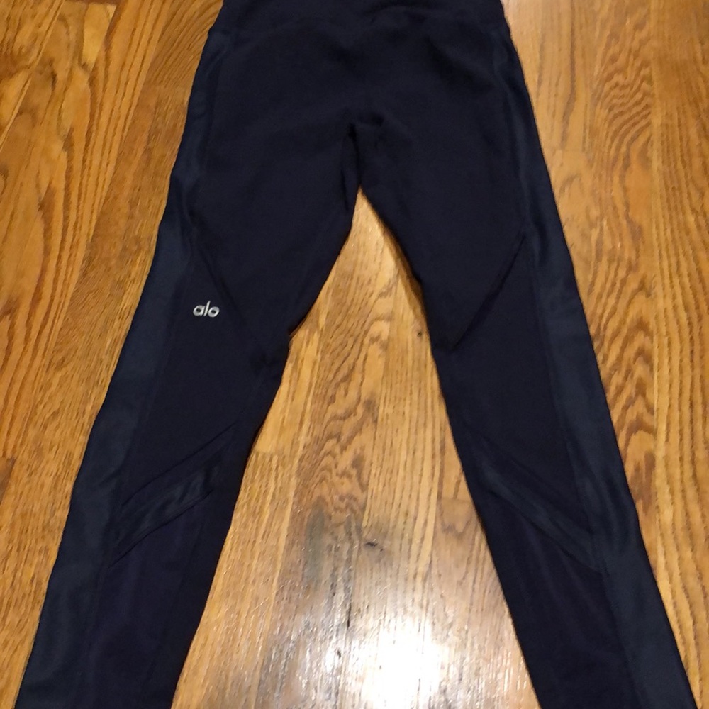 Alo yoga leggings - Picture 6 of 9